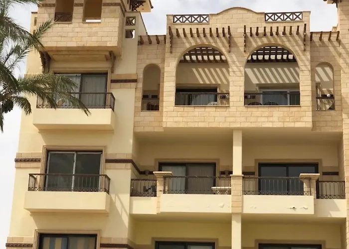 Apartment Luxury Pool View Chalet, El Saraya Sahl Hasheesh, Near *