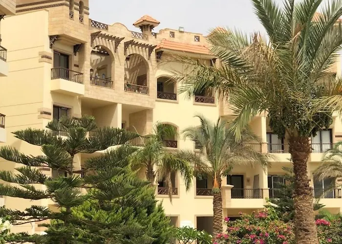 Luxury Pool View Chalet, El Saraya Sahl Hasheesh, Near Hurghada